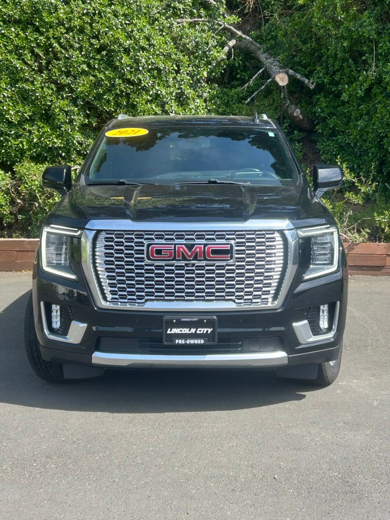2021 GMC Yukon 4WD Denali's photo