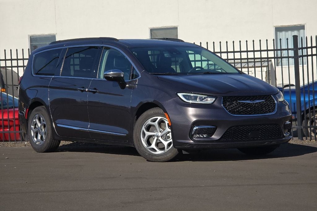 2023 Chrysler Pacifica Limited