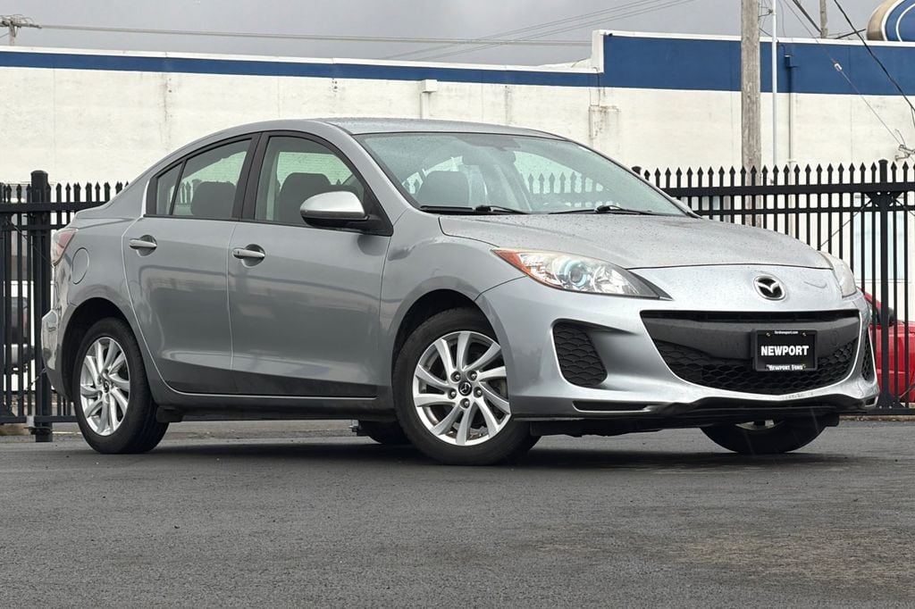 2013 Mazda MAZDA3 i Touring