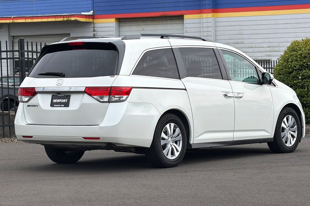 2016 Honda Odyssey EX-L photo 3