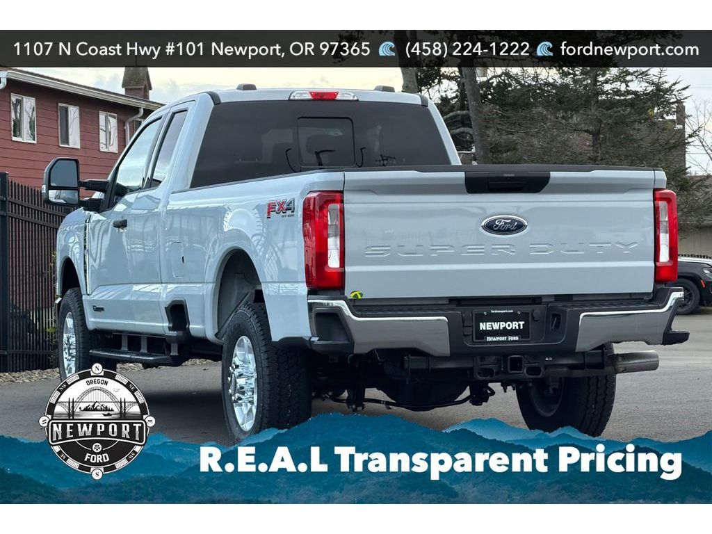 2026 Ford F-350 Super Duty XLT - Photo 8