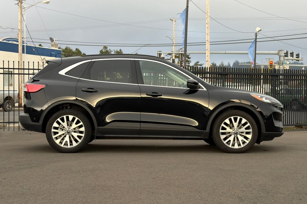 Used 2020 Ford Escape Titanium with VIN 1FMCU9J90LUB71374 for sale in Newport, OR