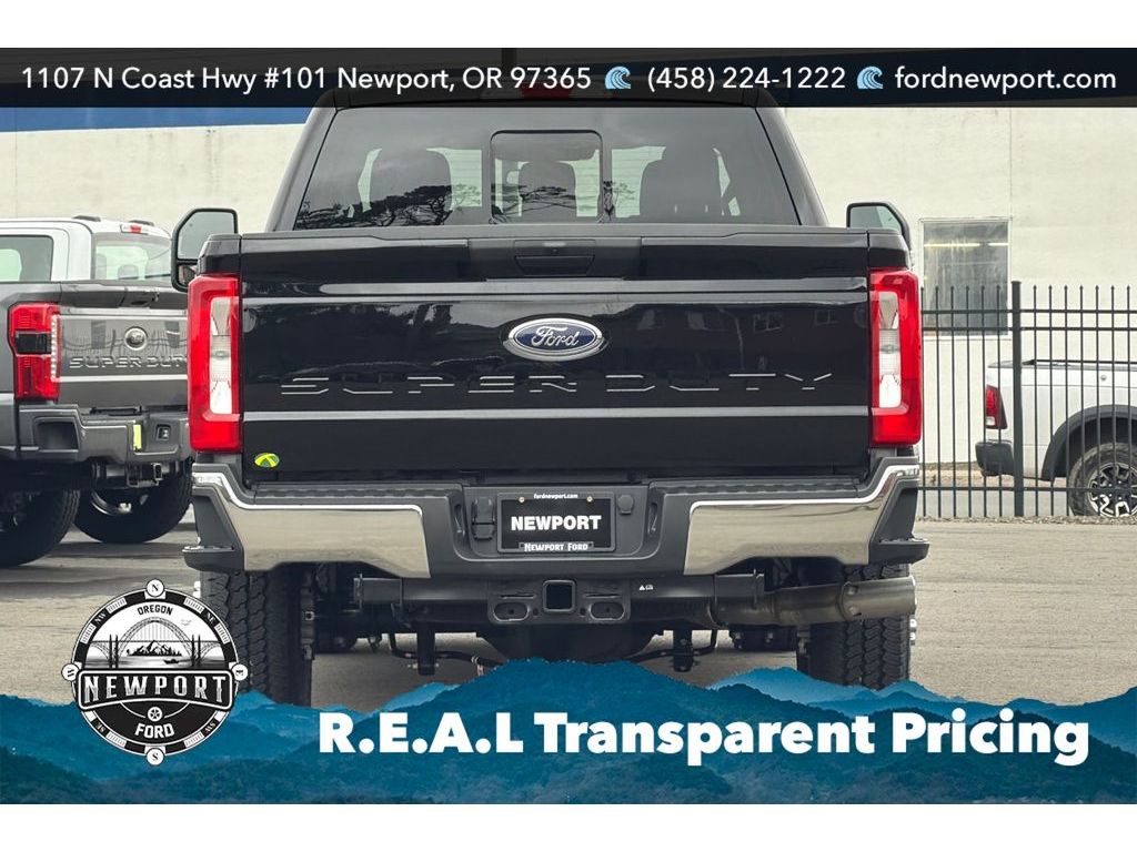 2026 Ford F-350 Super Duty XLT - Photo 6
