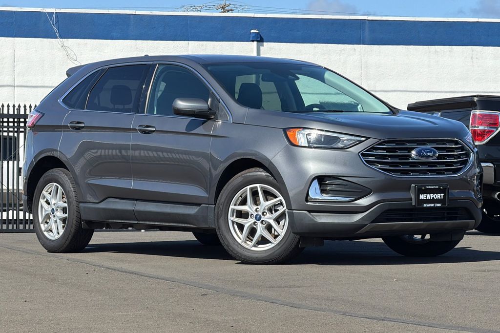 2022 Ford Edge SEL AWD's photo