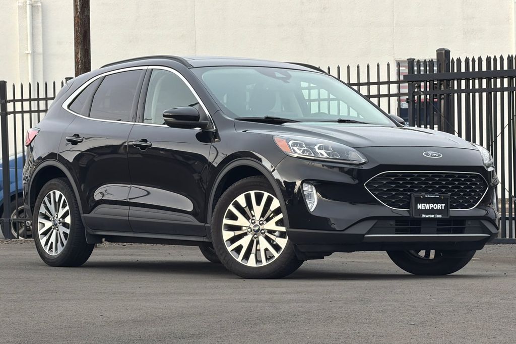 2020 Ford Escape Titanium