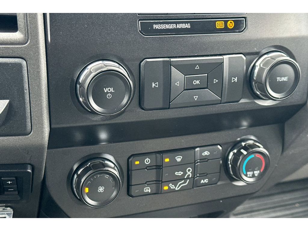 2019 Ford F-550 Super Duty Chassis Cab XL - Photo 19