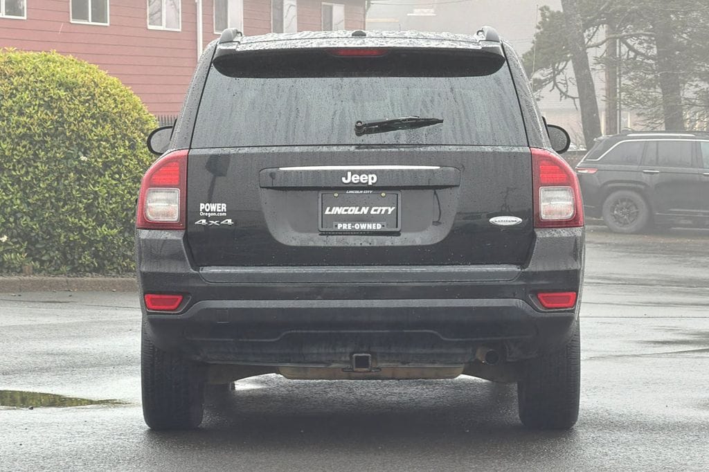 2016 Jeep Compass Latitude photo 4