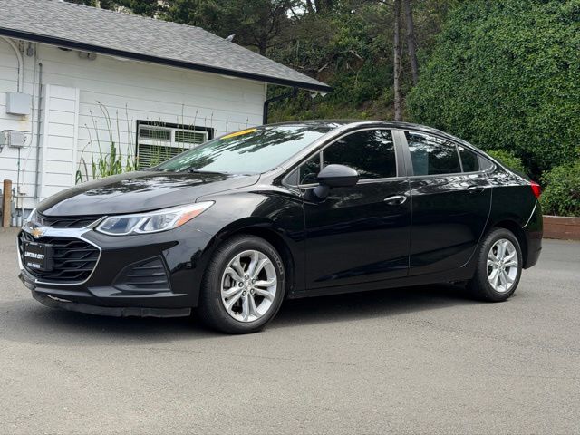 2019 Chevrolet Cruze LS Auto's photo