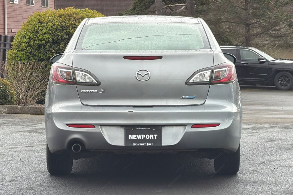 2013 Mazda Mazda3 Touring Sedan photo 4