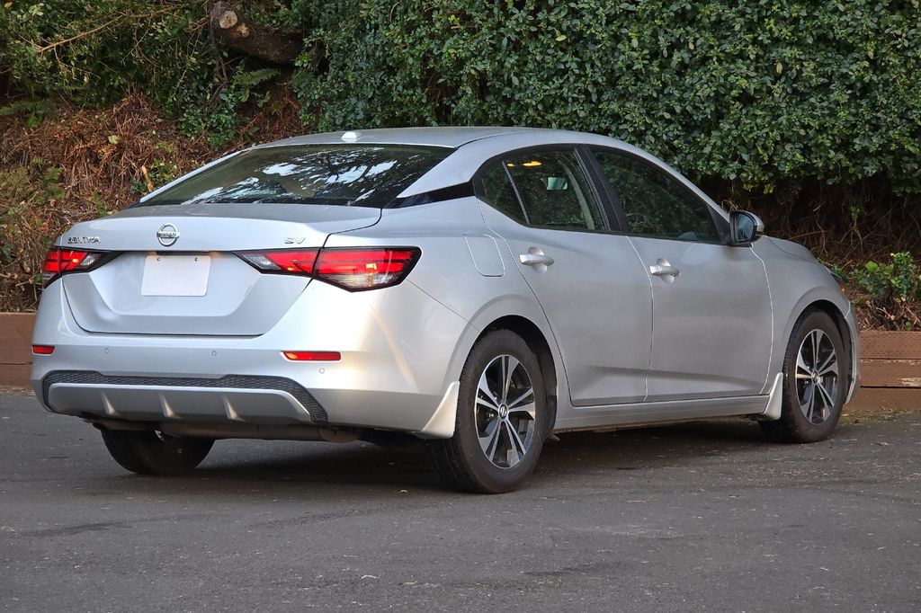 2020 Nissan Sentra SV photo 3