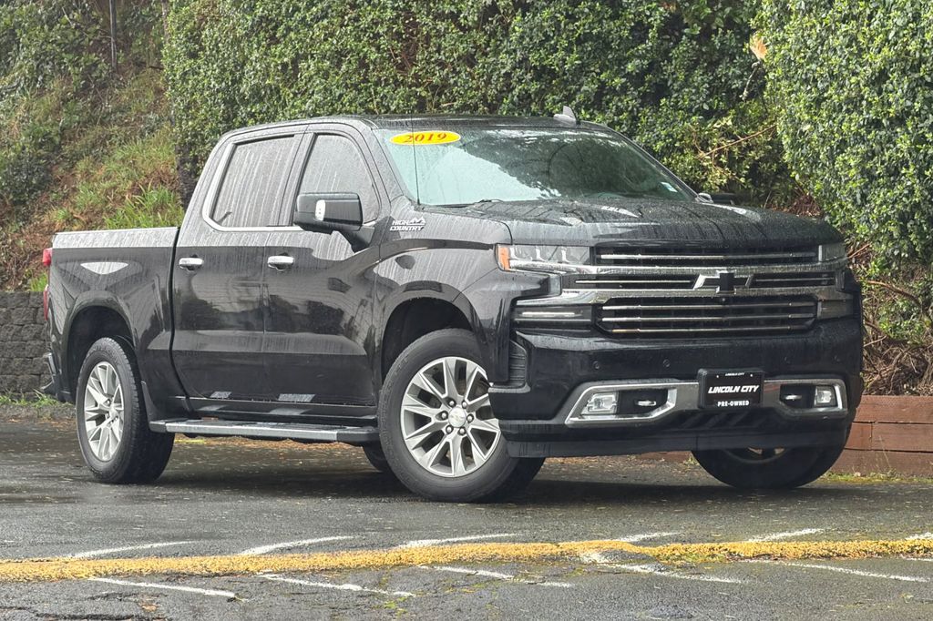 2019 Chevrolet Silverado 1500 High Country 4X4 Crew Cab Short Box's photo