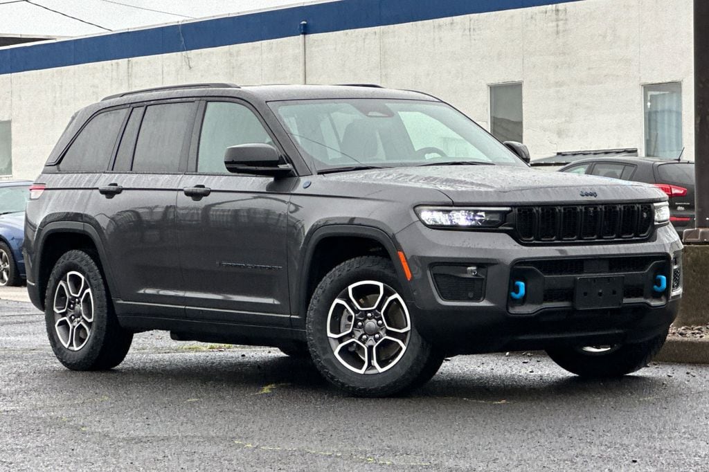 2023 Jeep Grand Cherokee Trailhawk 4xe 4x4's photo