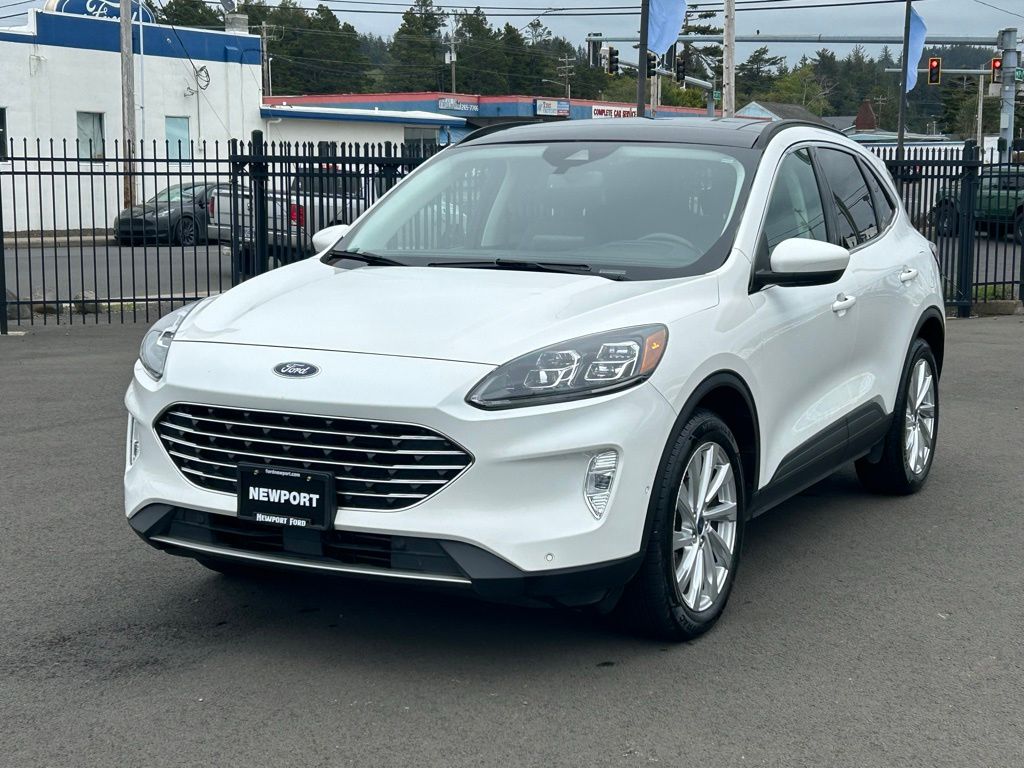 2022 Ford Escape Titanium AWD's photo
