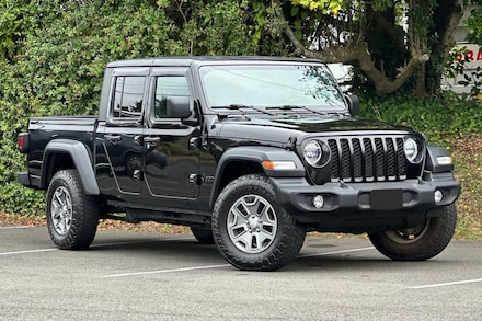 2020 Jeep Gladiator Sport Truck Crew Cab