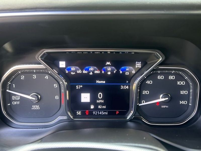 2021 GMC Yukon Denali - Photo 17