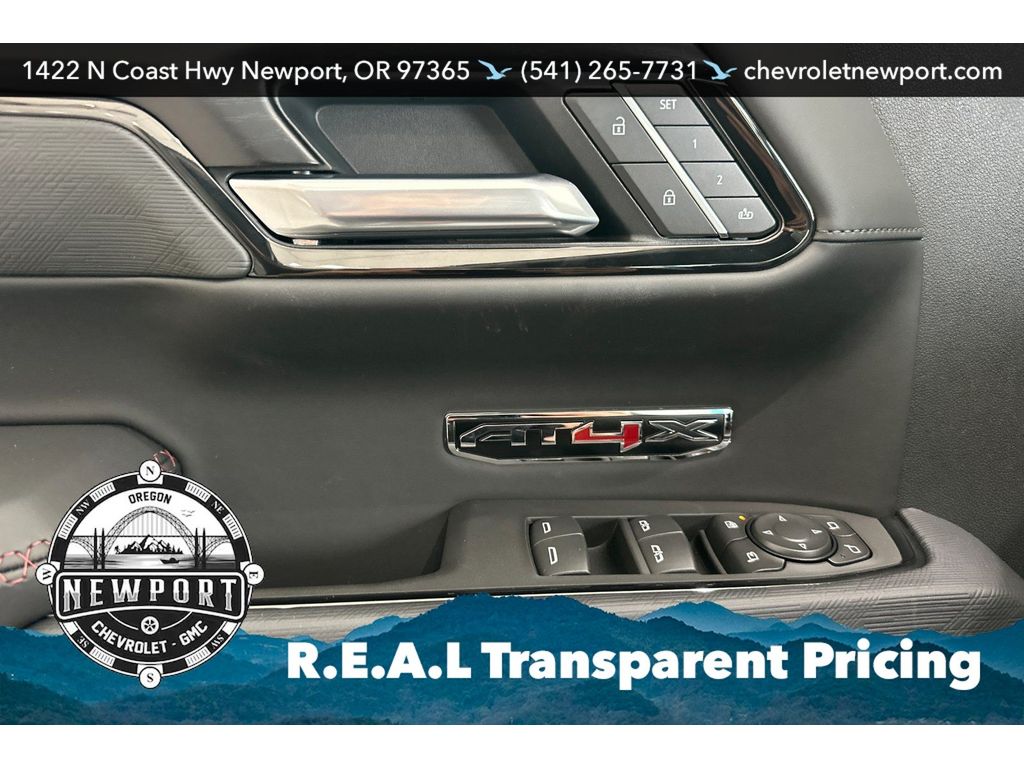 2026 GMC Sierra 1500 AT4X - Photo 8