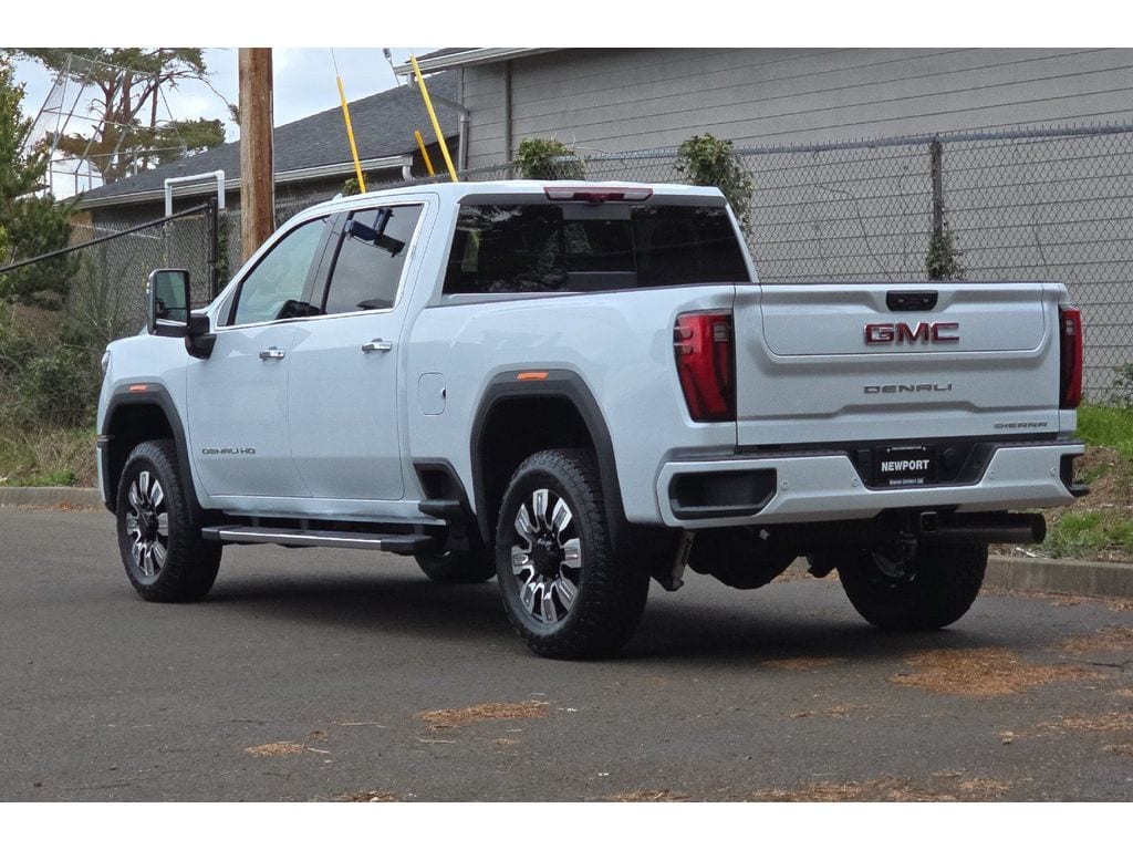 2026 GMC Sierra 2500HD Denali - Photo 6
