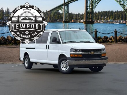 2024 Chevrolet Express Passenger 3500 1LT Van
