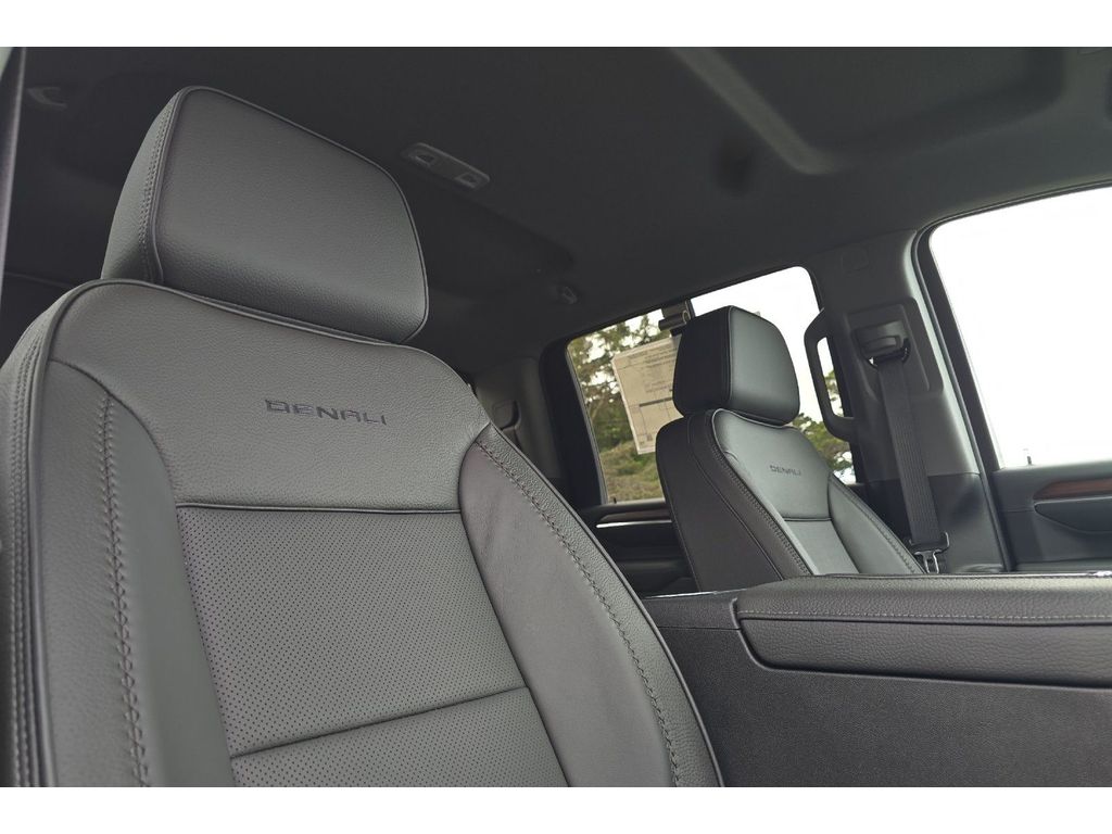 2026 GMC Sierra 2500HD Denali - Photo 16