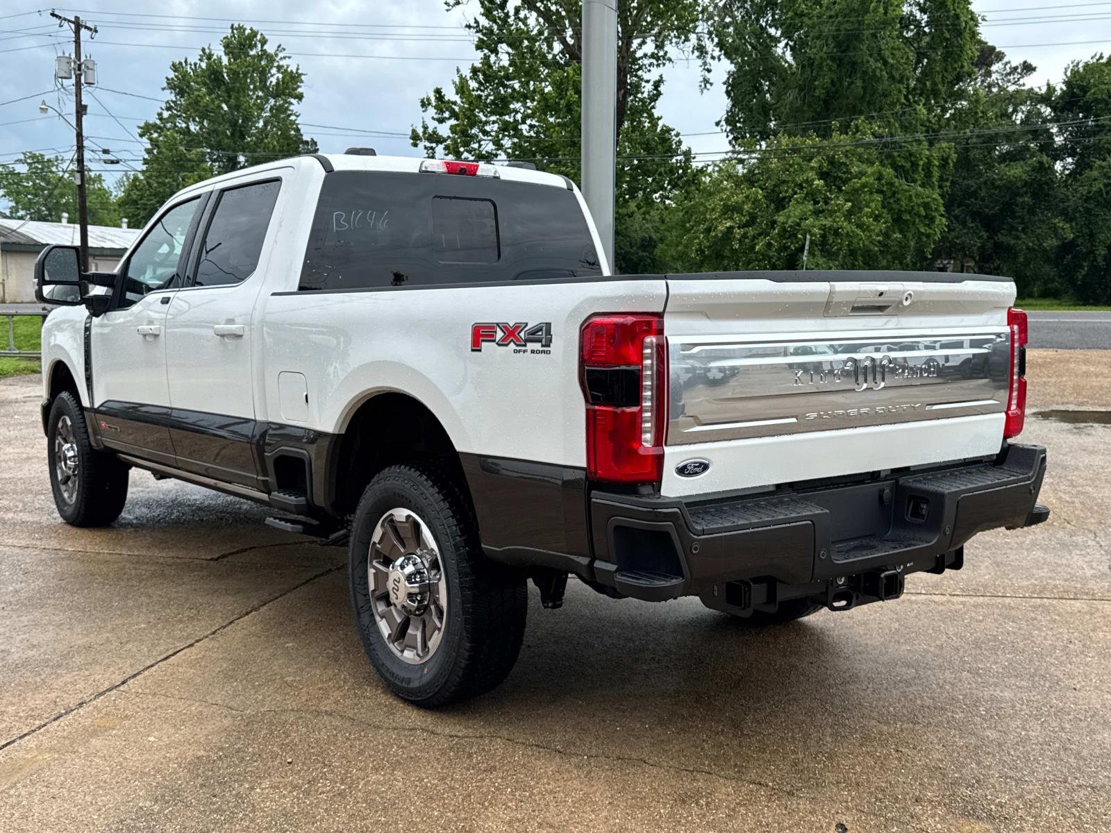 2025 Ford F-250 photo 4