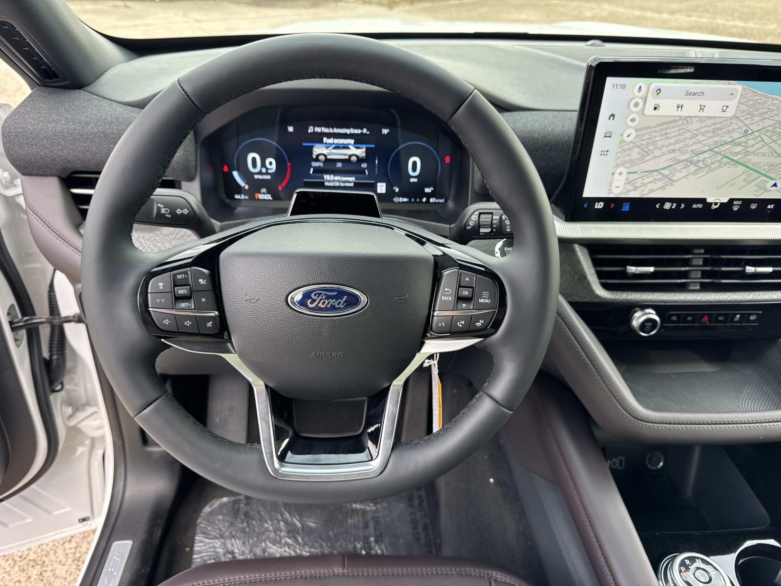 2026 Ford Explorer Platinum - Photo 10