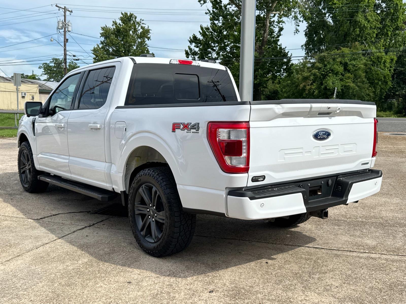 2023 Ford F-150 Lariat photo 4