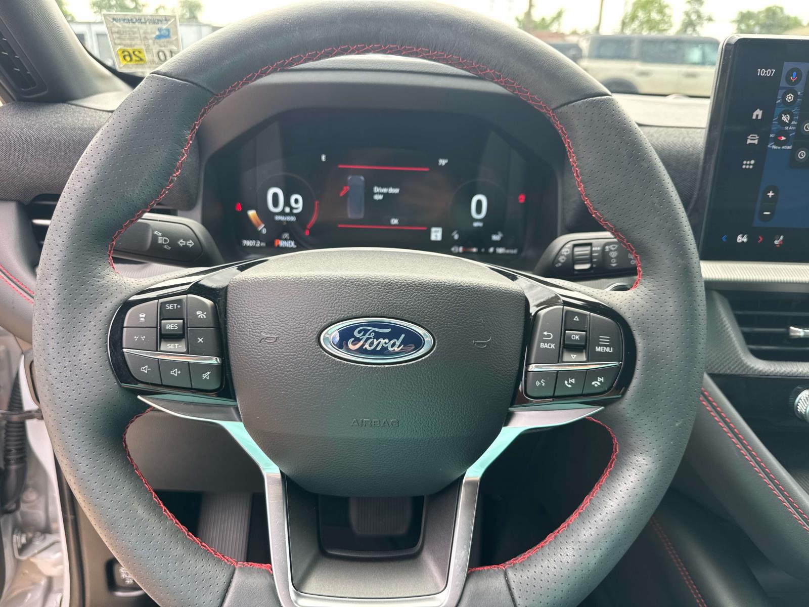 2026 Ford Explorer ST-Line - Photo 10