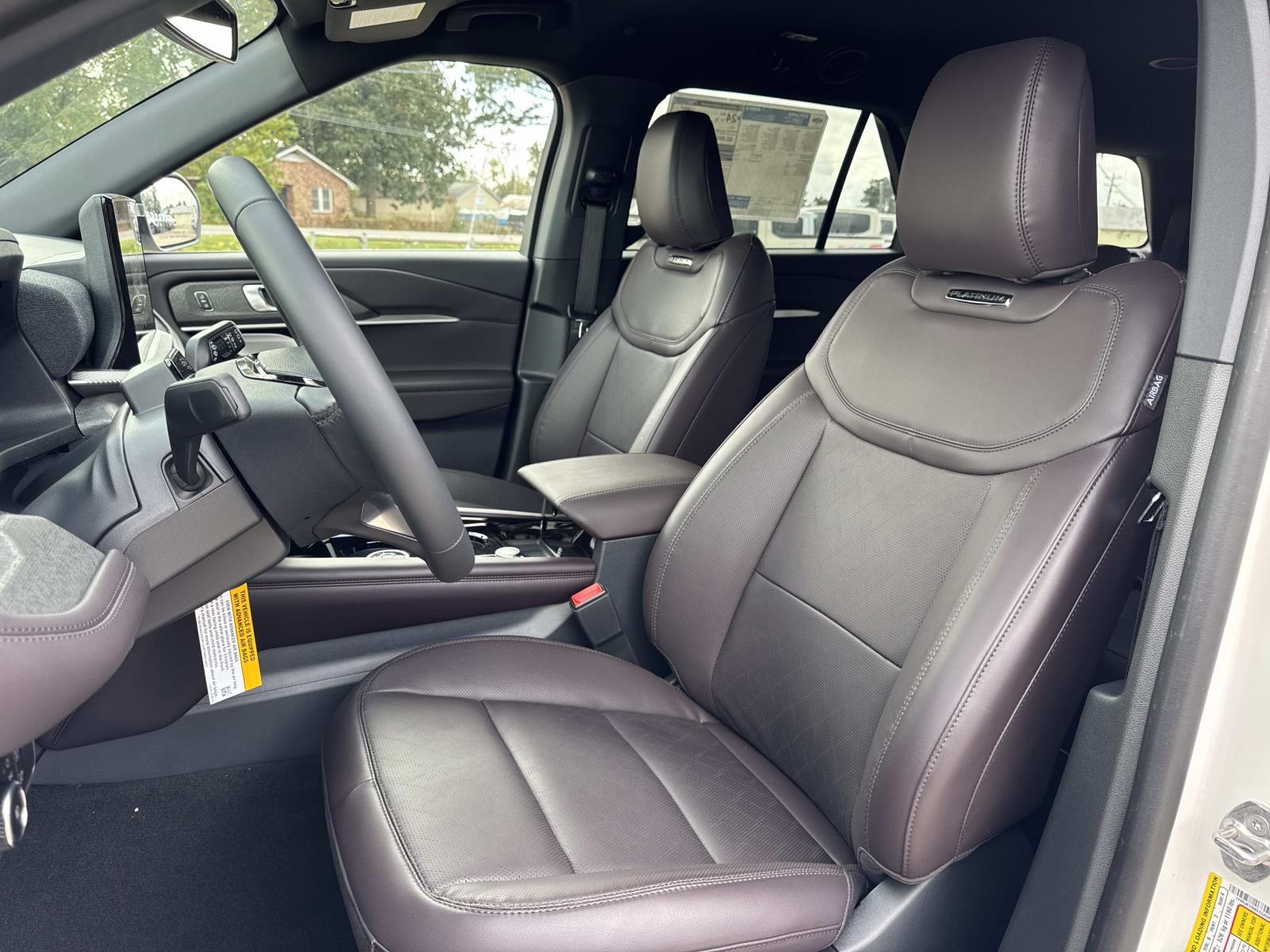 2026 Ford Explorer Platinum - Photo 8