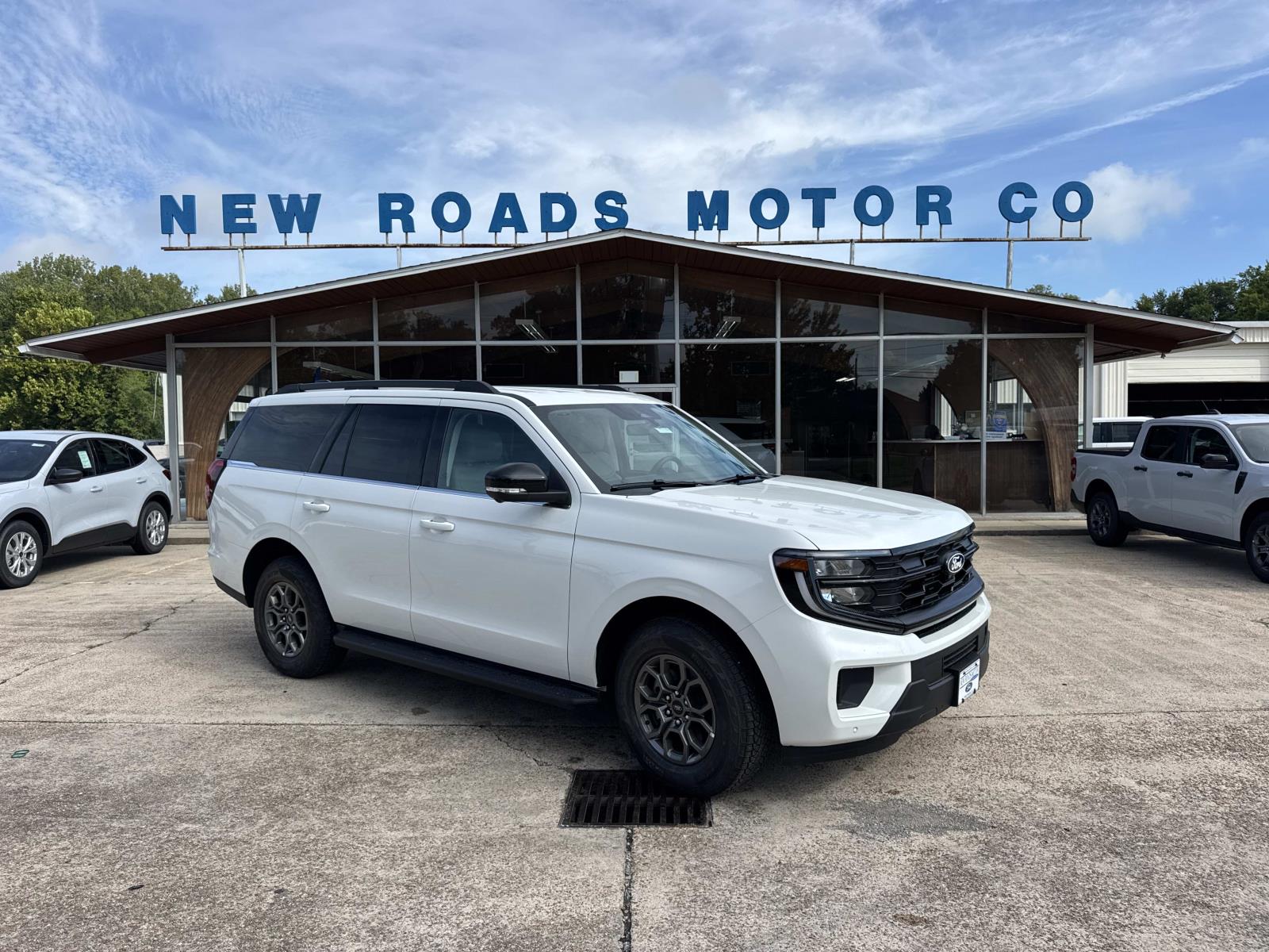 2027 Ford Expedition Active