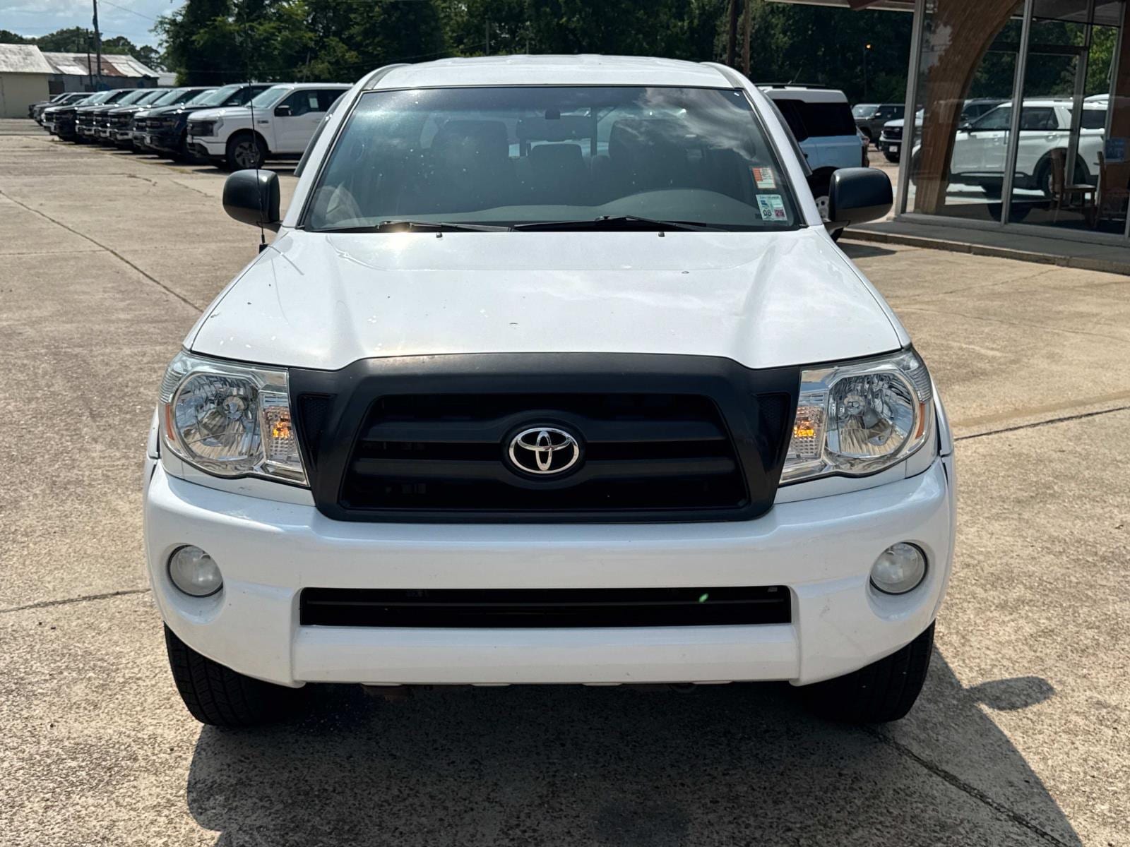 Used 2011 Toyota Tacoma PreRunner with VIN 5TFJU4GN4BX008372 for sale in New Roads, LA