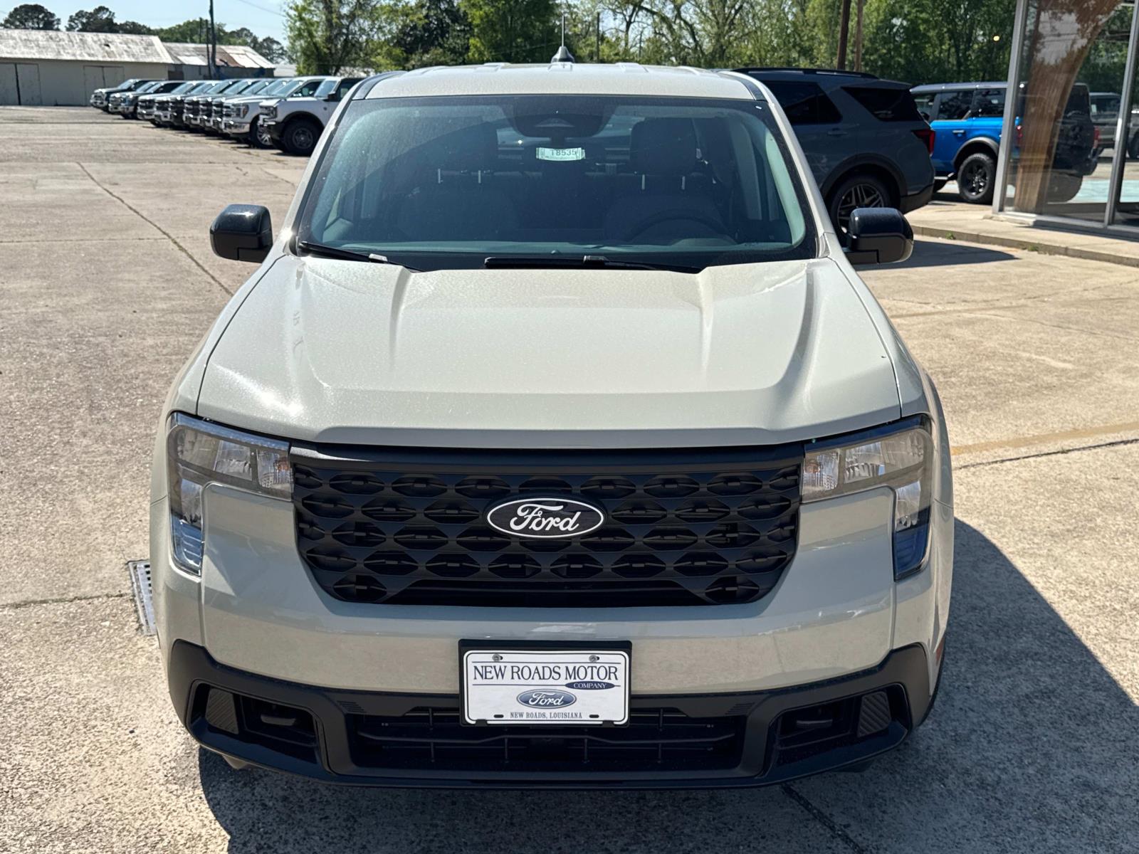 2025 Ford Maverick XLT photo 2
