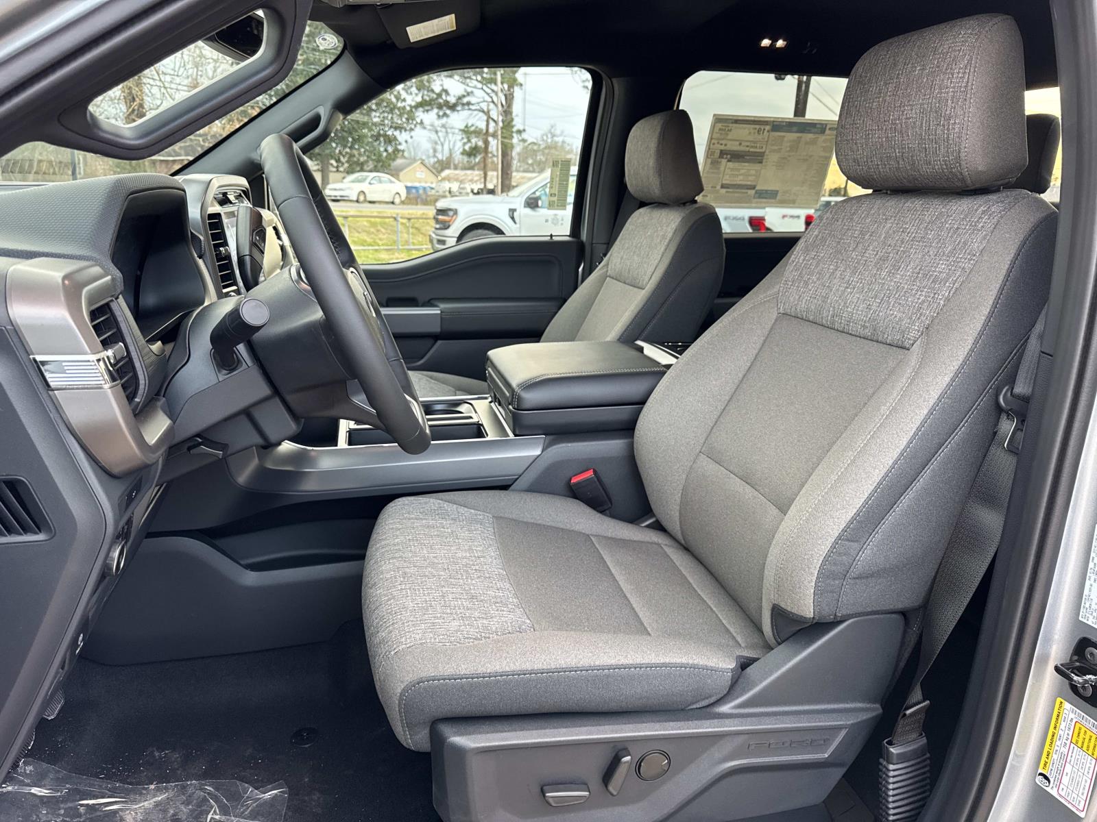 2026 Ford F-150 XLT - Photo 8