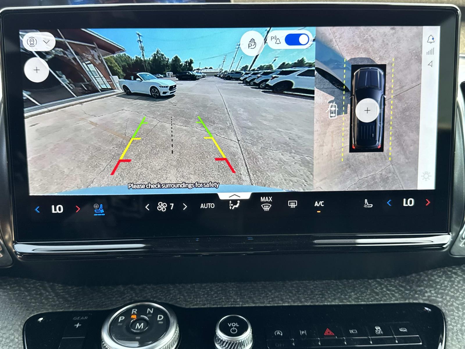 2025 Ford Expedition Tremor - Photo 12