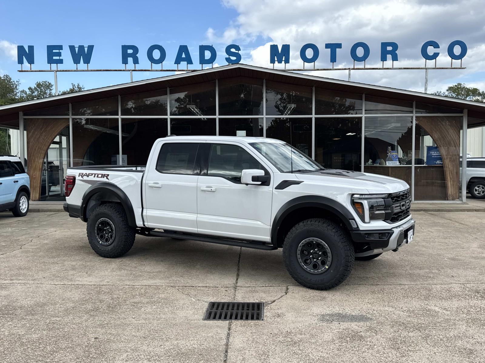 2025 Ford F-150 Raptor's photo