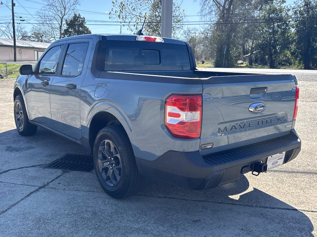 2022 Ford Maverick XLT photo 2