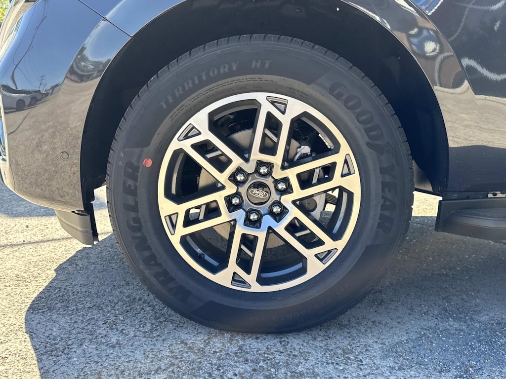 New 2025 Ford Expedition Active SUV