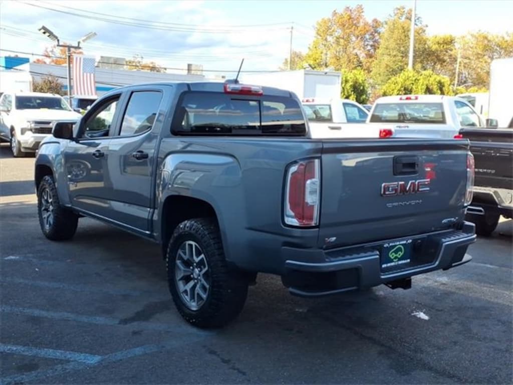 Used 2022 GMC Canyon AT4 - Cloth Truck