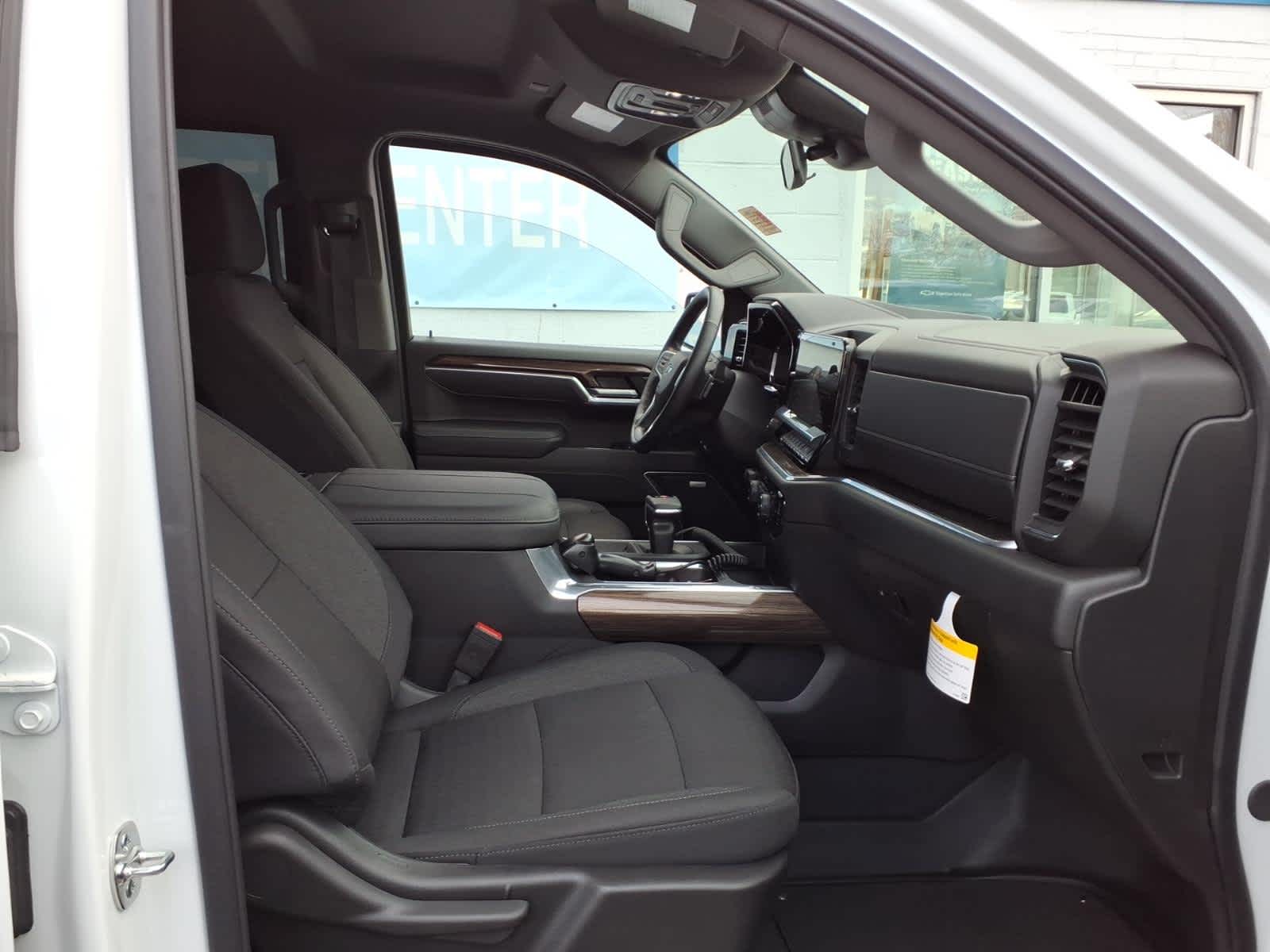 2025 Chevrolet Silverado 1500 RST - Photo 21