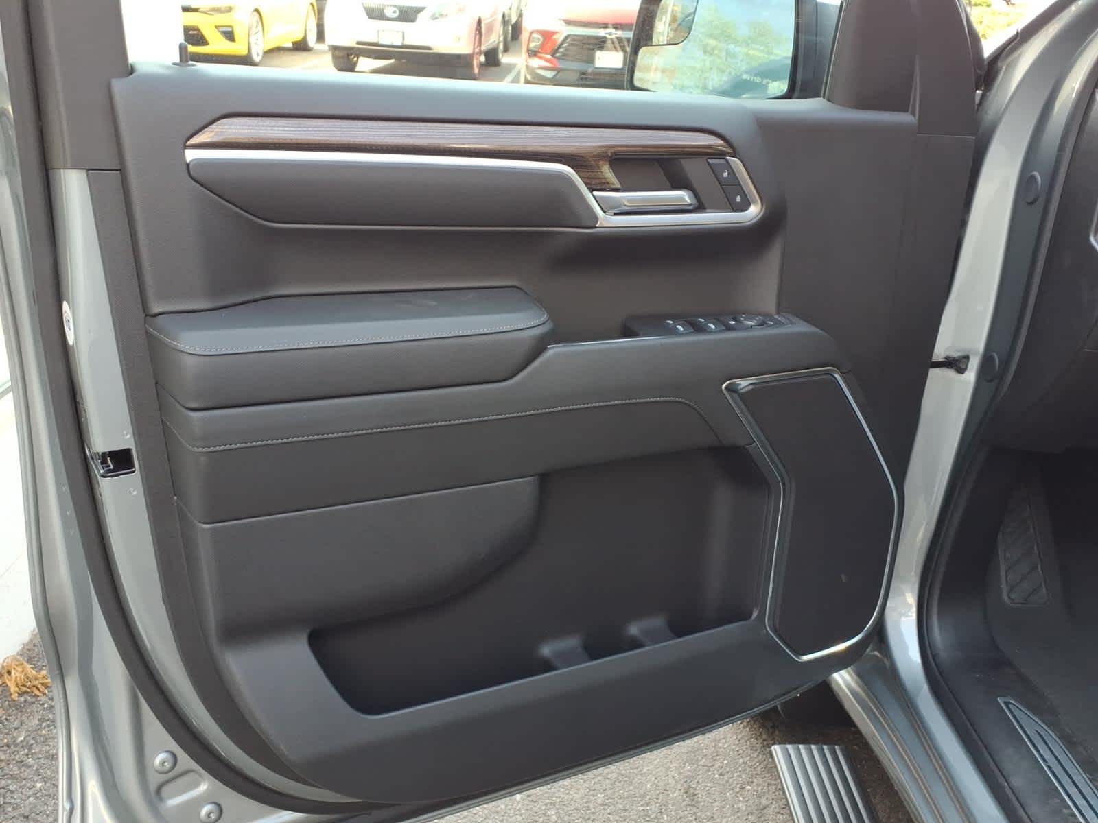 2024 Chevrolet Silverado 1500 LT - Photo 10