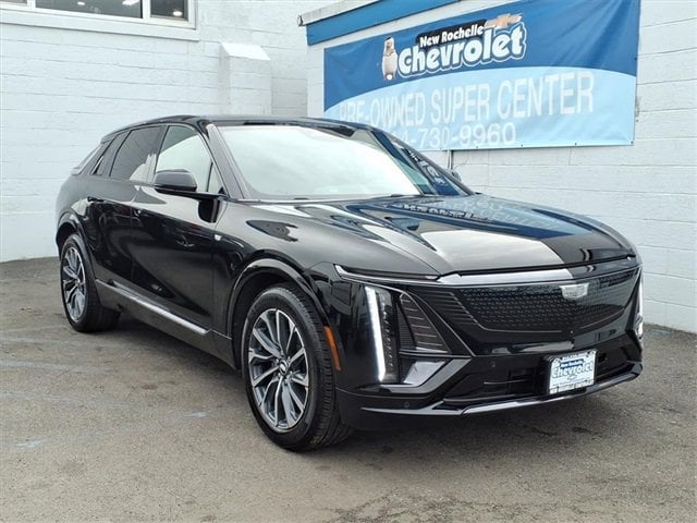 2025 Cadillac LYRIQ Sport 2's photo