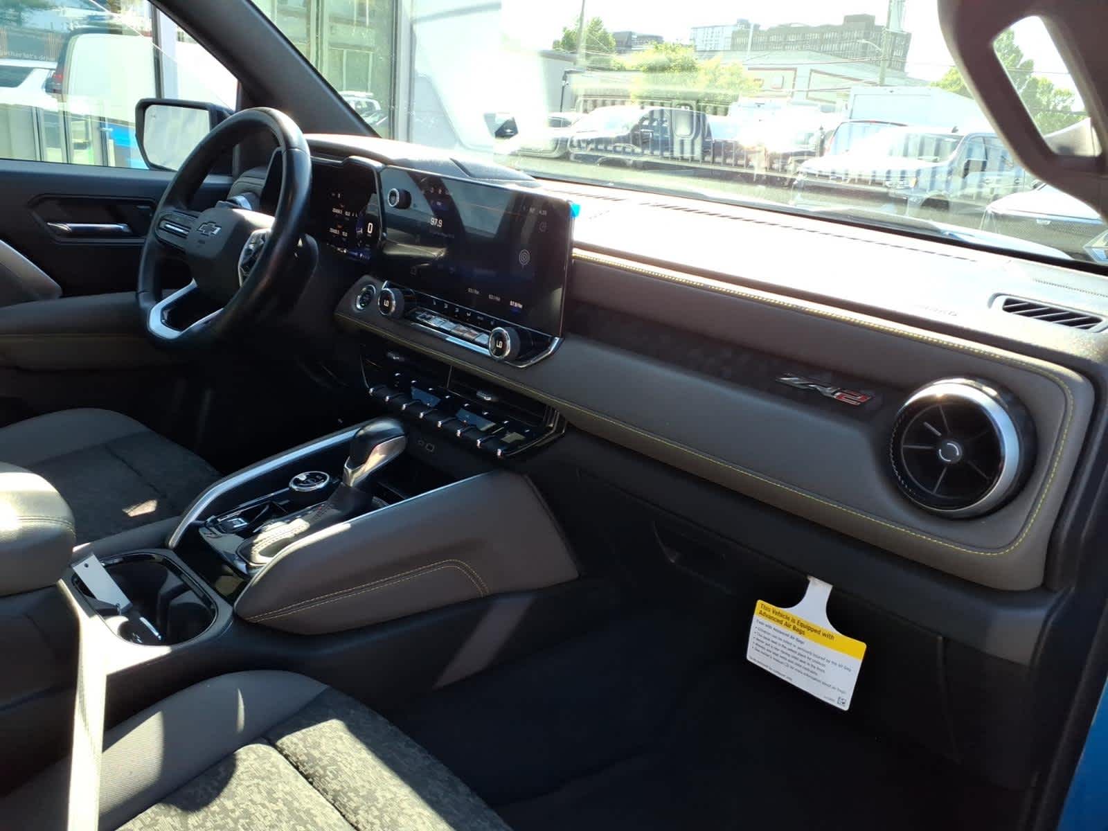 2024 Chevrolet Colorado ZR2 - Photo 21