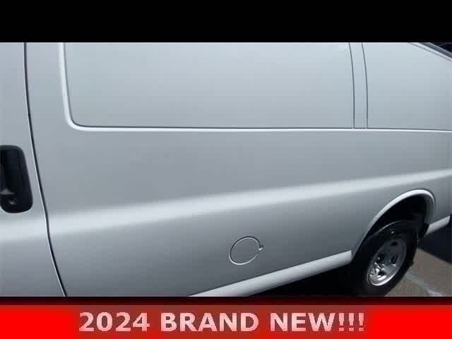 2024 Chevrolet Express Cargo Work Van - Photo 6