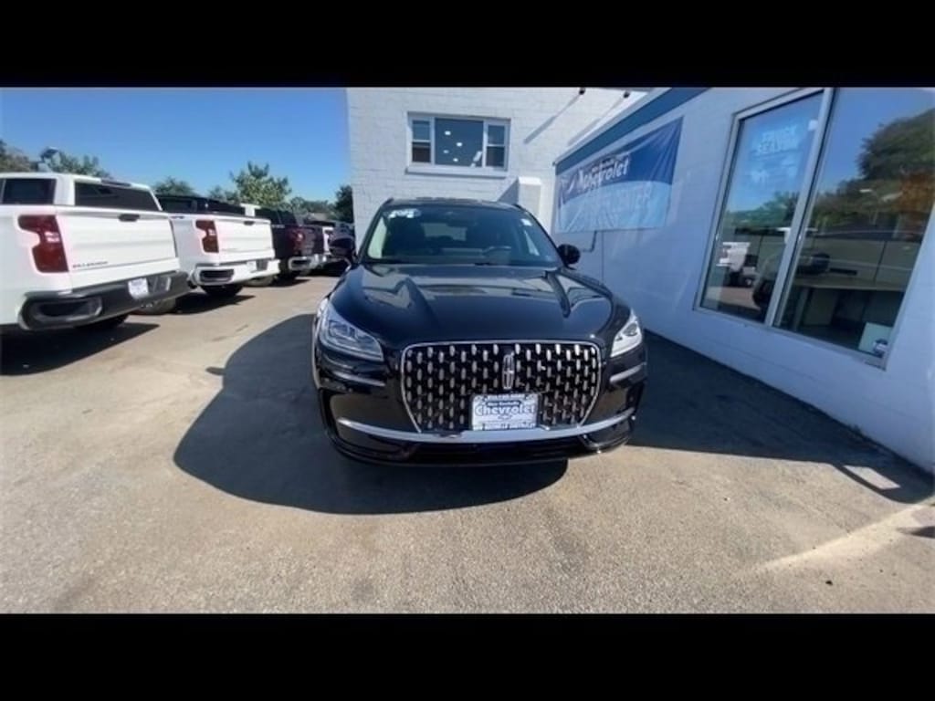 Used 2025 Lincoln Corsair Grand Touring SUV