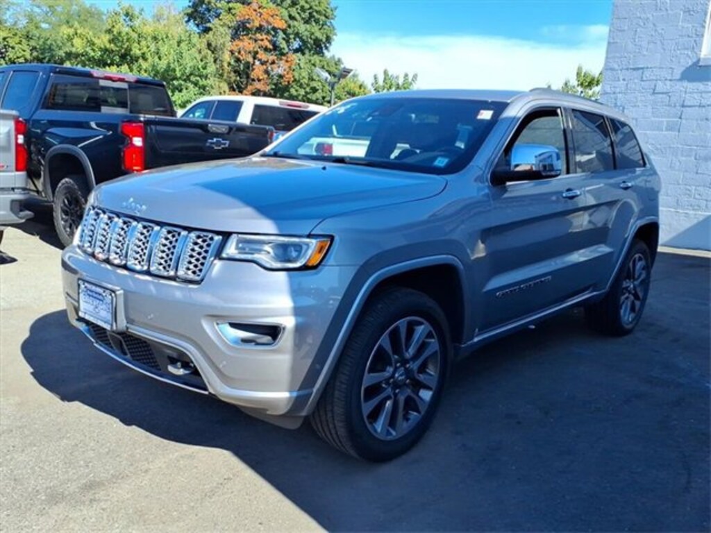 Used 2017 Jeep Grand Cherokee Overland 4x4 SUV