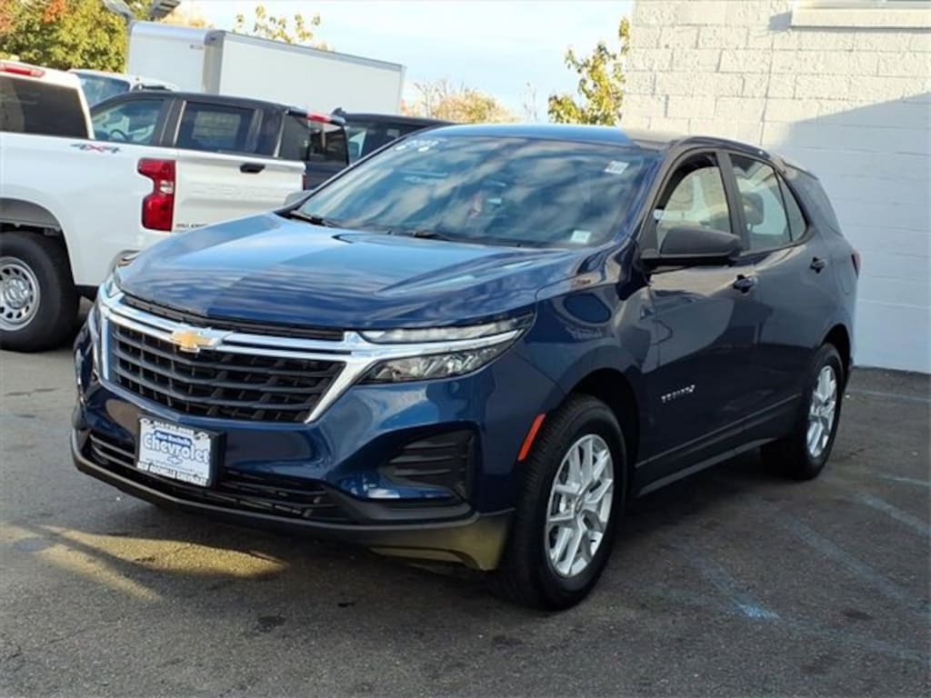Used 2023 Chevrolet Equinox LS SUV