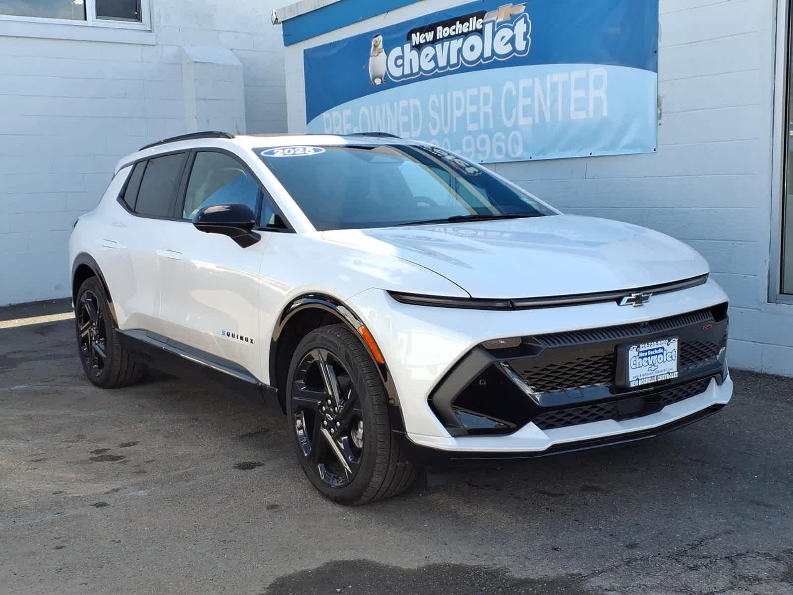 2025 Chevrolet Equinox EV RS eAWD's photo