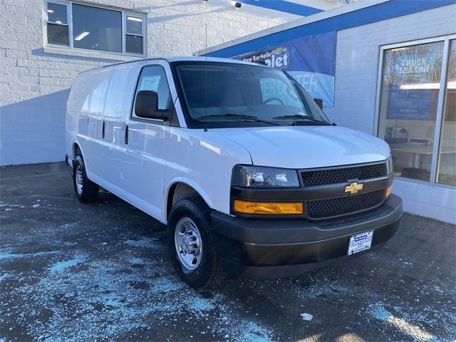 2025 Chevrolet Express Cargo