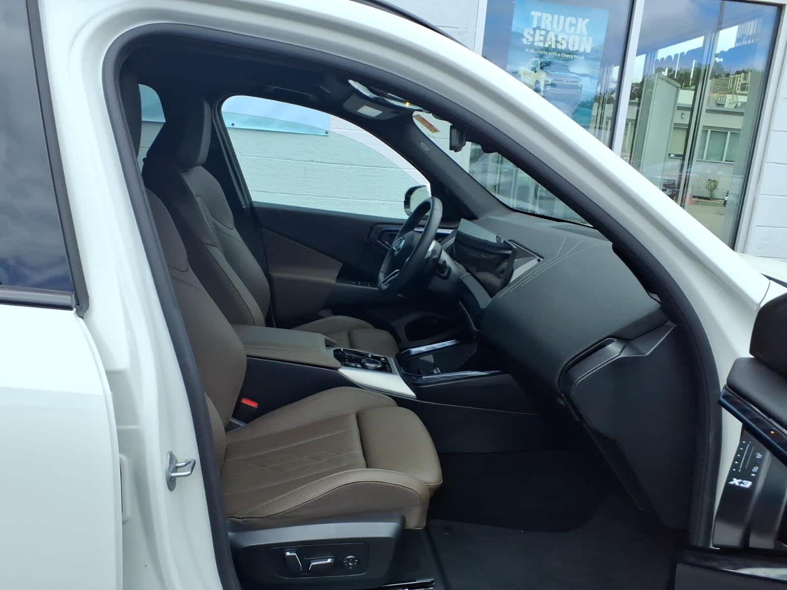 2025 BMW X3 30 - Photo 20