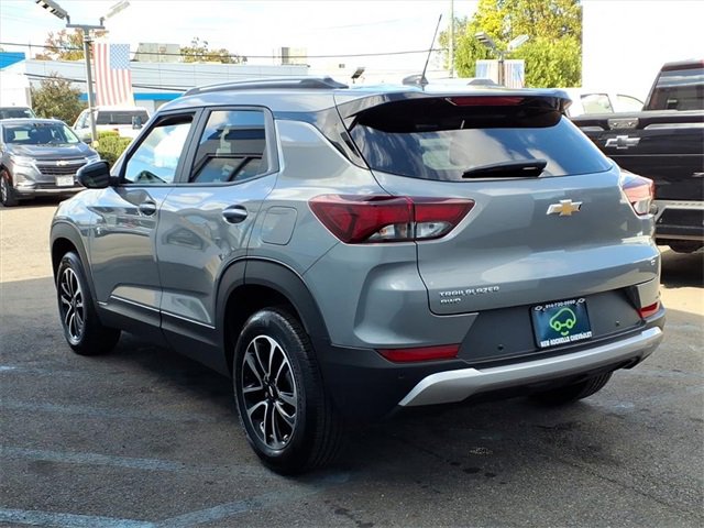 2025 Chevrolet Trailblazer LT photo 4