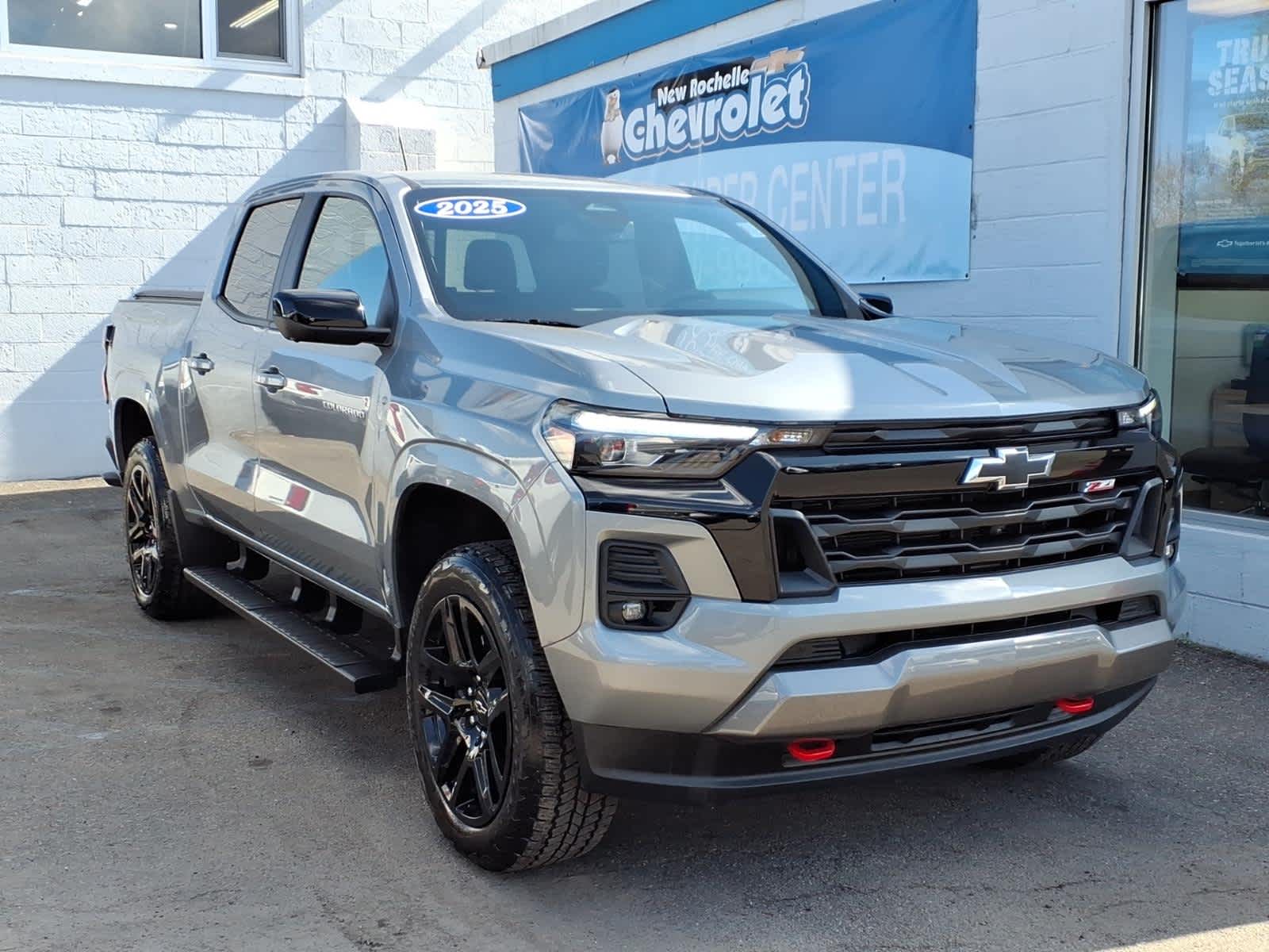 2025 Chevrolet Colorado Z71 - Photo 1
